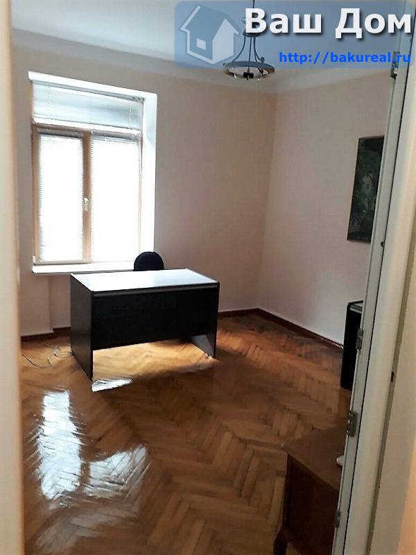 квартира на проспекте Иншаатчилар под офис и под жильё