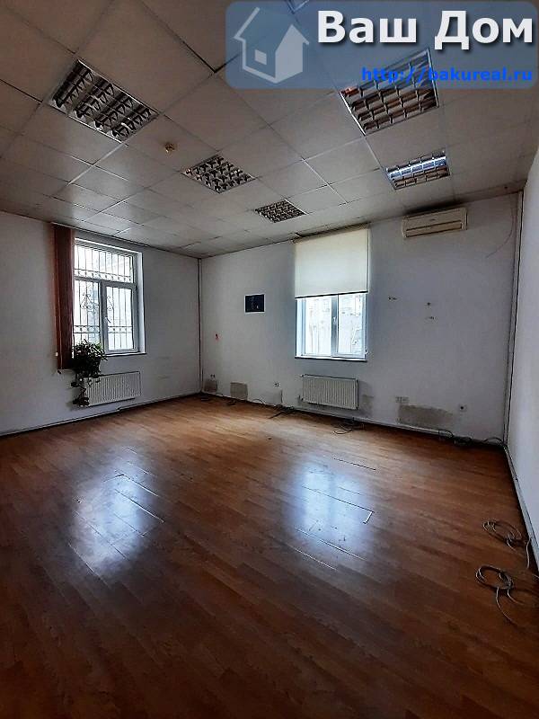 Сдаётся офис около метро Ичери Шехер 330 кв/м 11 комнат