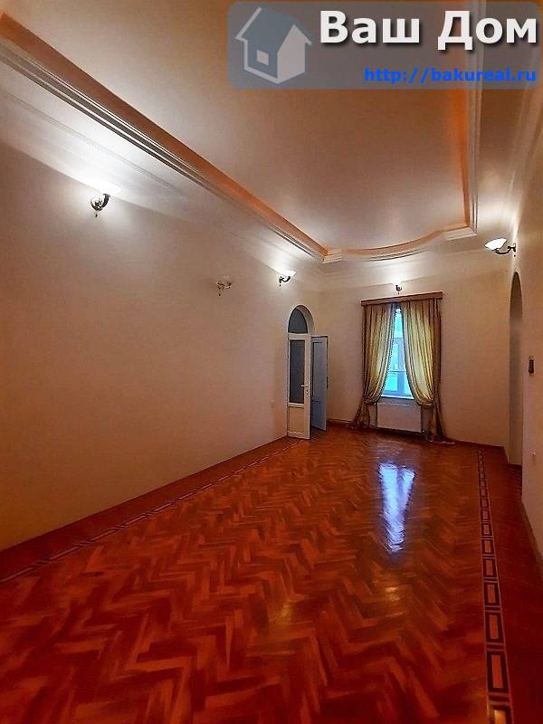 350 кв/м 6 комнат 3 сан узла в центре по низкой цене