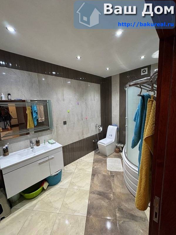 сдаётся 3 комнатная квартира около Bridge Plaza и зданием Российского посольства.