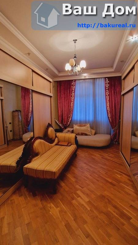 4 комнатная квартира с видом на парк в районе метро Гянджлик