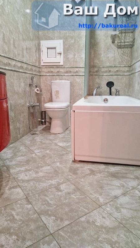 4 комнатная квартира с видом на парк в районе метро Гянджлик