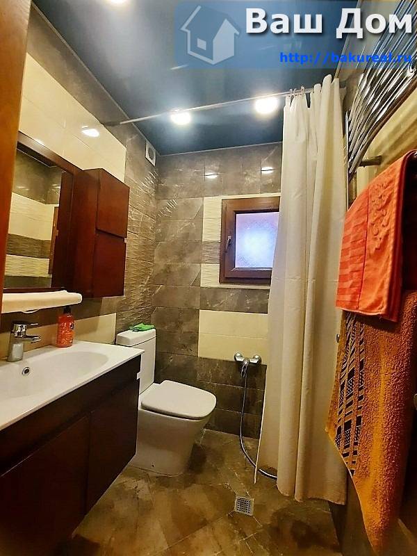 продаётся 1 комнатная квартира на улице Сеидбейли около метро Ичери Шехер