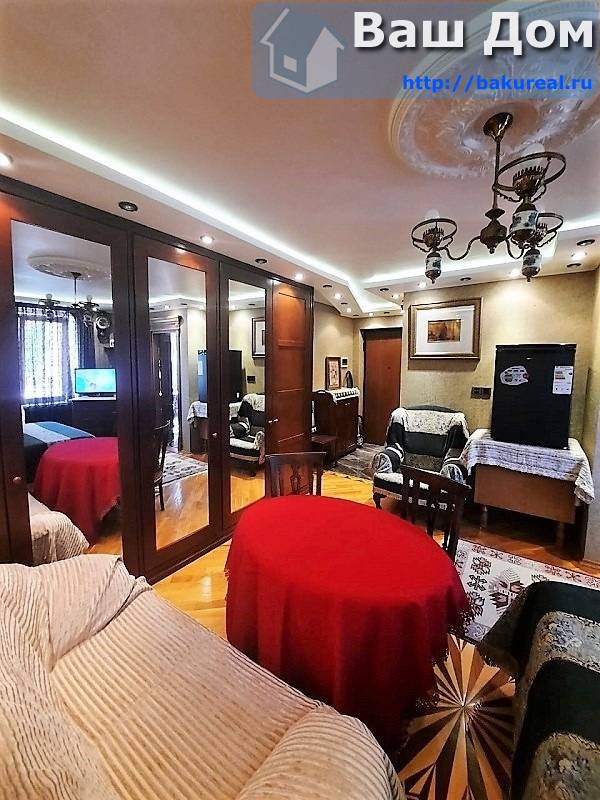 продаётся 1 комнатная квартира на улице Сеидбейли около метро Ичери Шехер