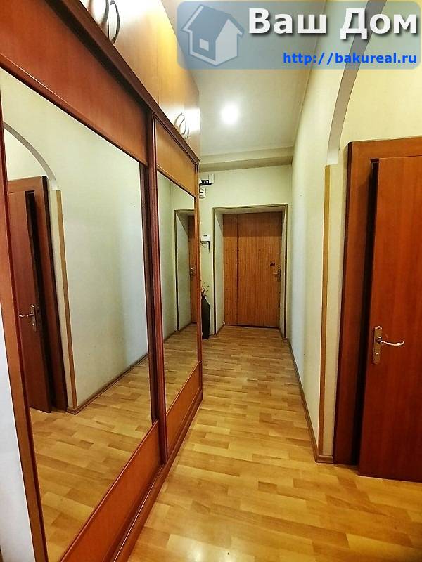 продаётся "сталинка" в парковой зоне