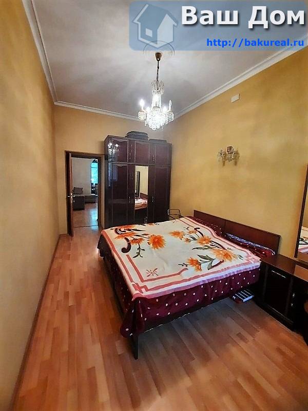 продаётся "сталинка" в парковой зоне