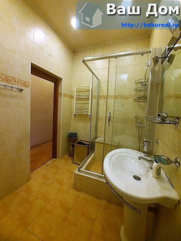 продаётся "сталинка" в парковой зоне