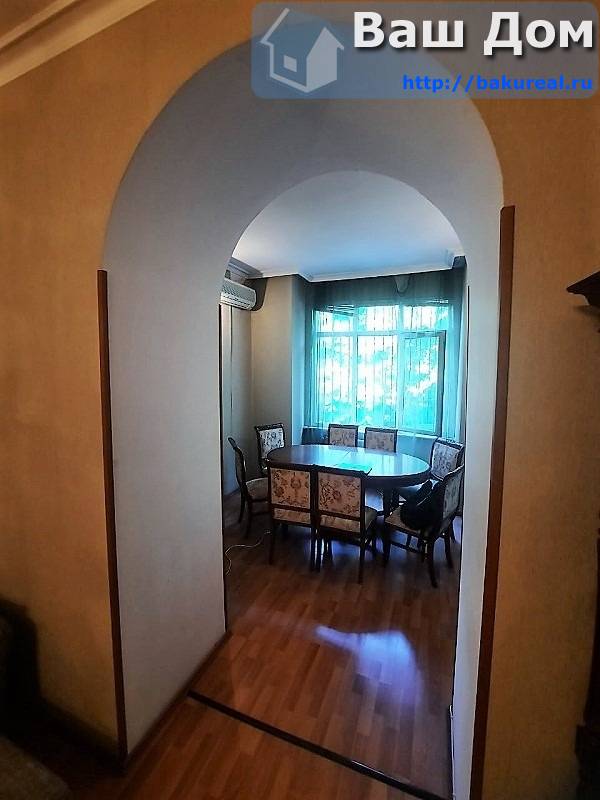 продаётся "сталинка" в парковой зоне