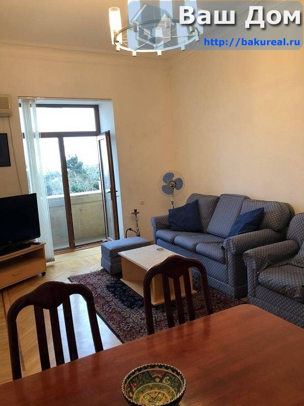 сдаётся 3-ёх комнатная квартира с видом на бульвар